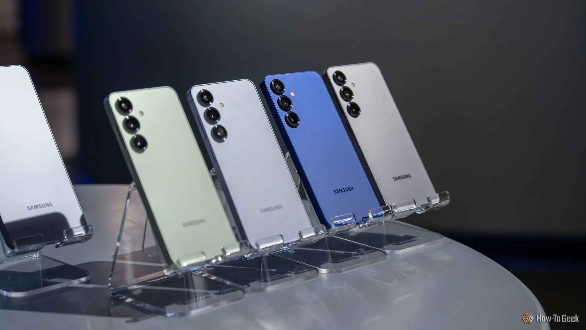 Các phiên bản màu sắc của điện thoại Samsung Galaxy S25.