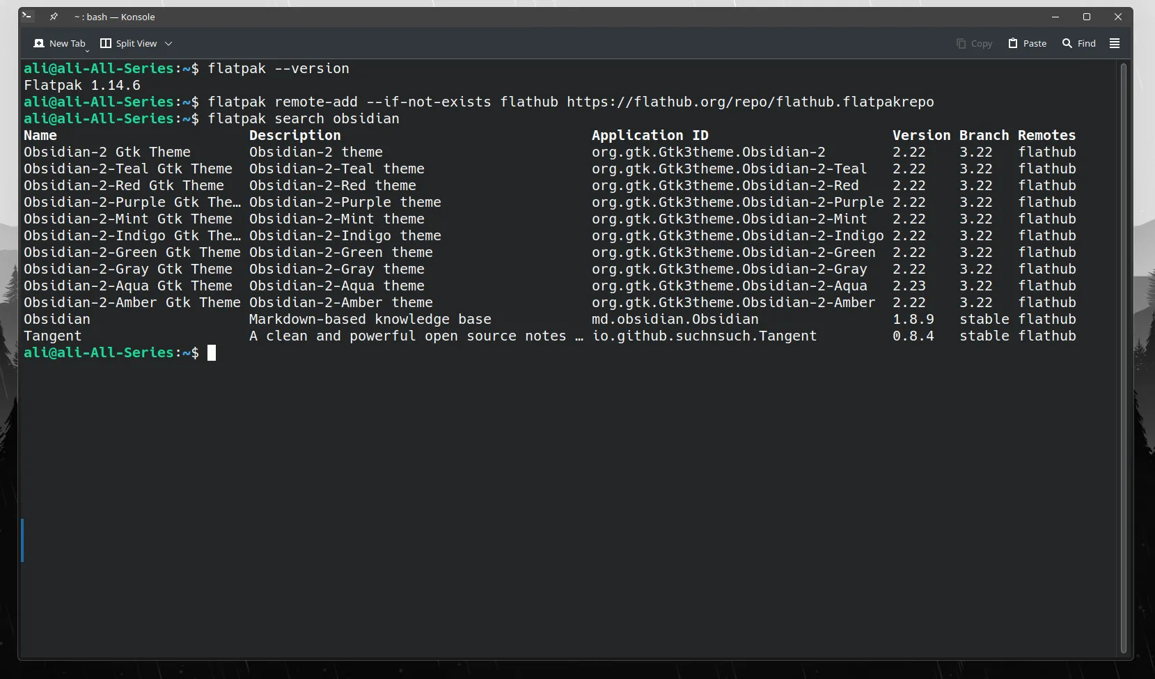 Cửa sổ Terminal trên Linux hiển thị các lệnh &quot;flatpak --version&quot;, &quot;flatpak remote-add&quot;, và &quot;flatpak install md.obsidian.Obsidian&quot;, minh họa các bước cài đặt Obsidian bằng Flatpak.