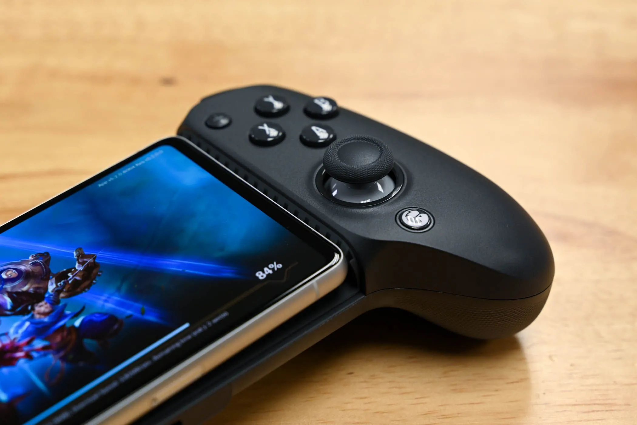 Điện thoại gắn trong bộ điều khiển chơi game di động không dây G8+ Galileo