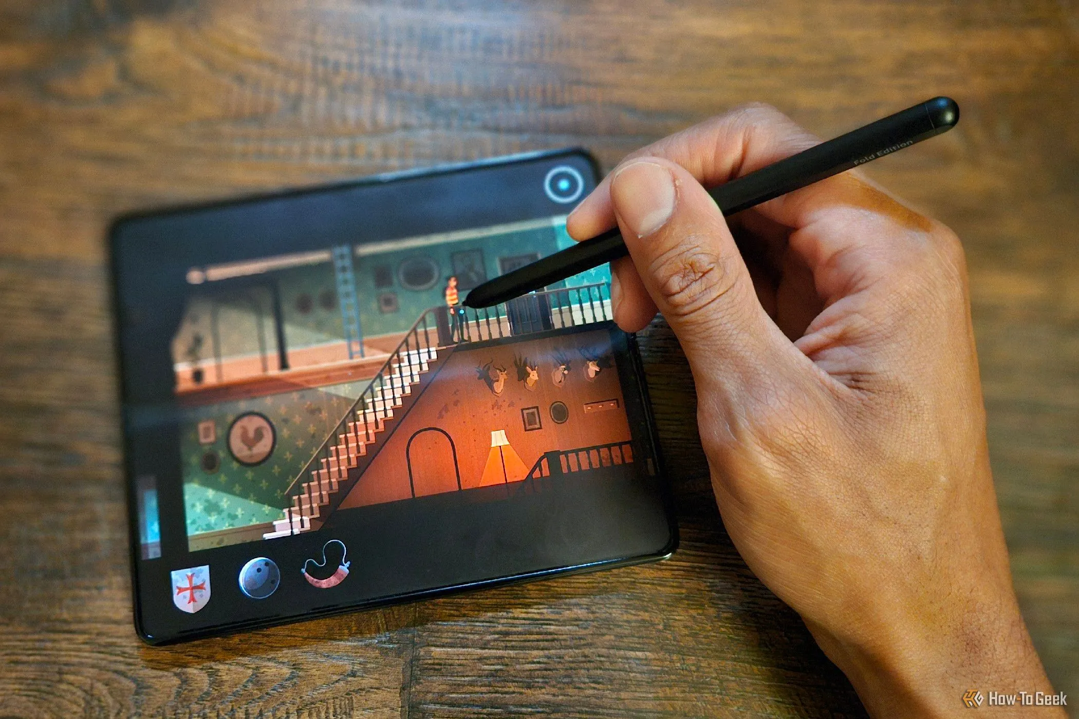 Game indie Midnight Girl được chuyển thể cho Android đang chạy trên điện thoại Samsung Galaxy Z Fold 5