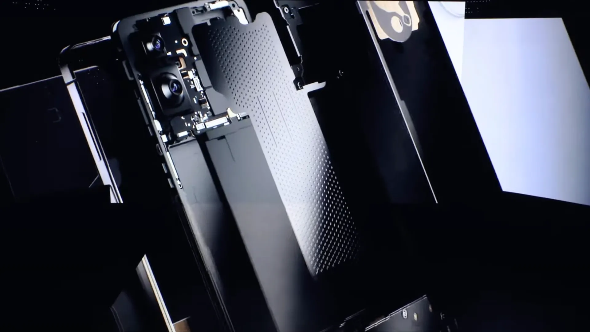 Mô phỏng cấu trúc bên trong của Galaxy S25 Edge, cho thấy cách bố trí linh kiện trong thân máy siêu mỏng.