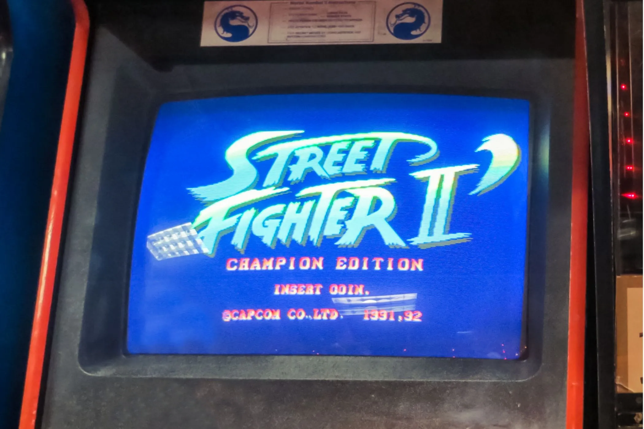 Tủ máy arcade Street Fighter II Champion Edition, biểu tượng của dòng game đối kháng.