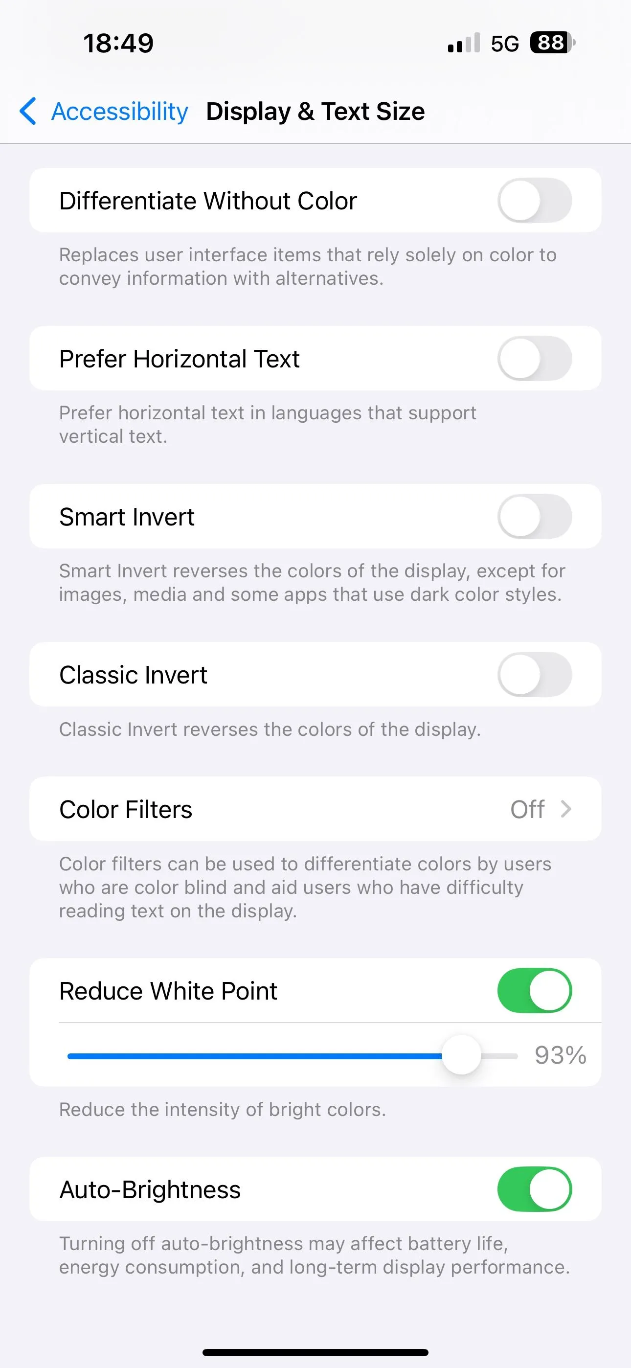 Tùy chọn Giảm điểm trắng đã được bật trong ứng dụng Cài đặt iPhone.