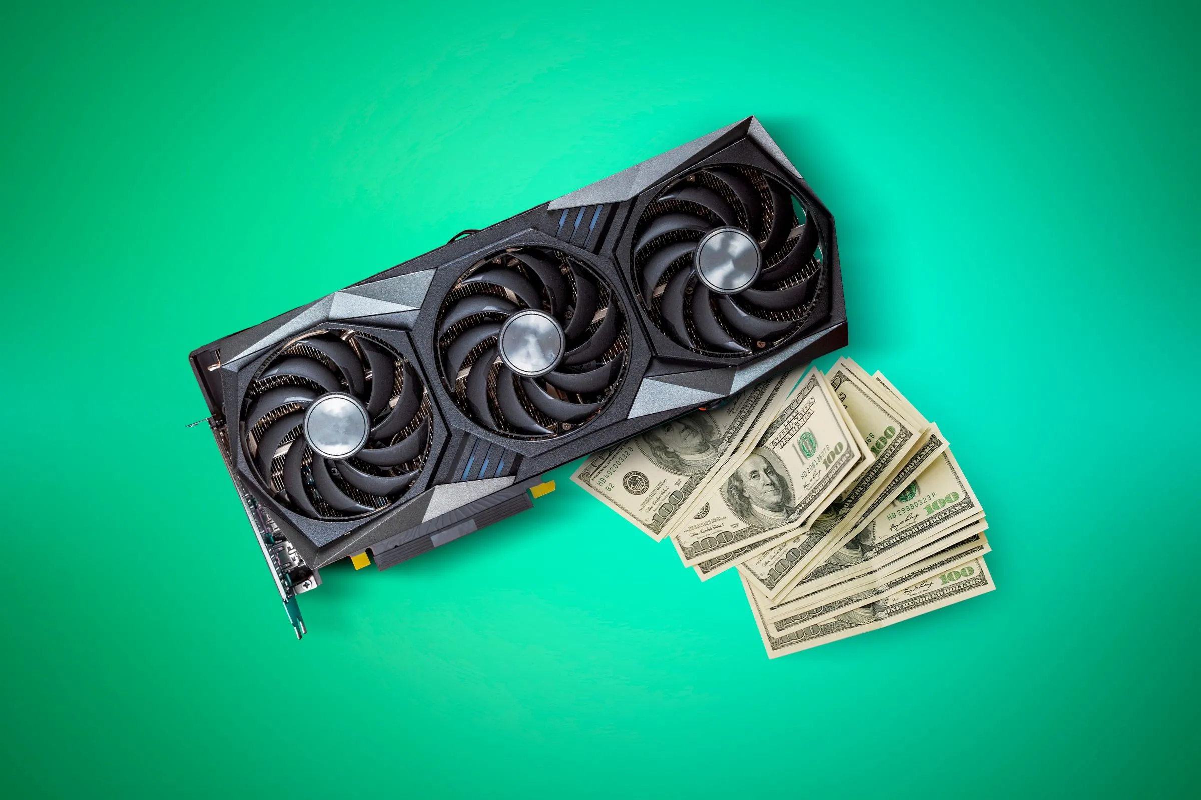 Card đồ họa GPU đặt trên những tờ tiền đô la, minh họa vấn đề giá bán đội trời và MSRP không thực tế của dòng NVIDIA RTX 50.