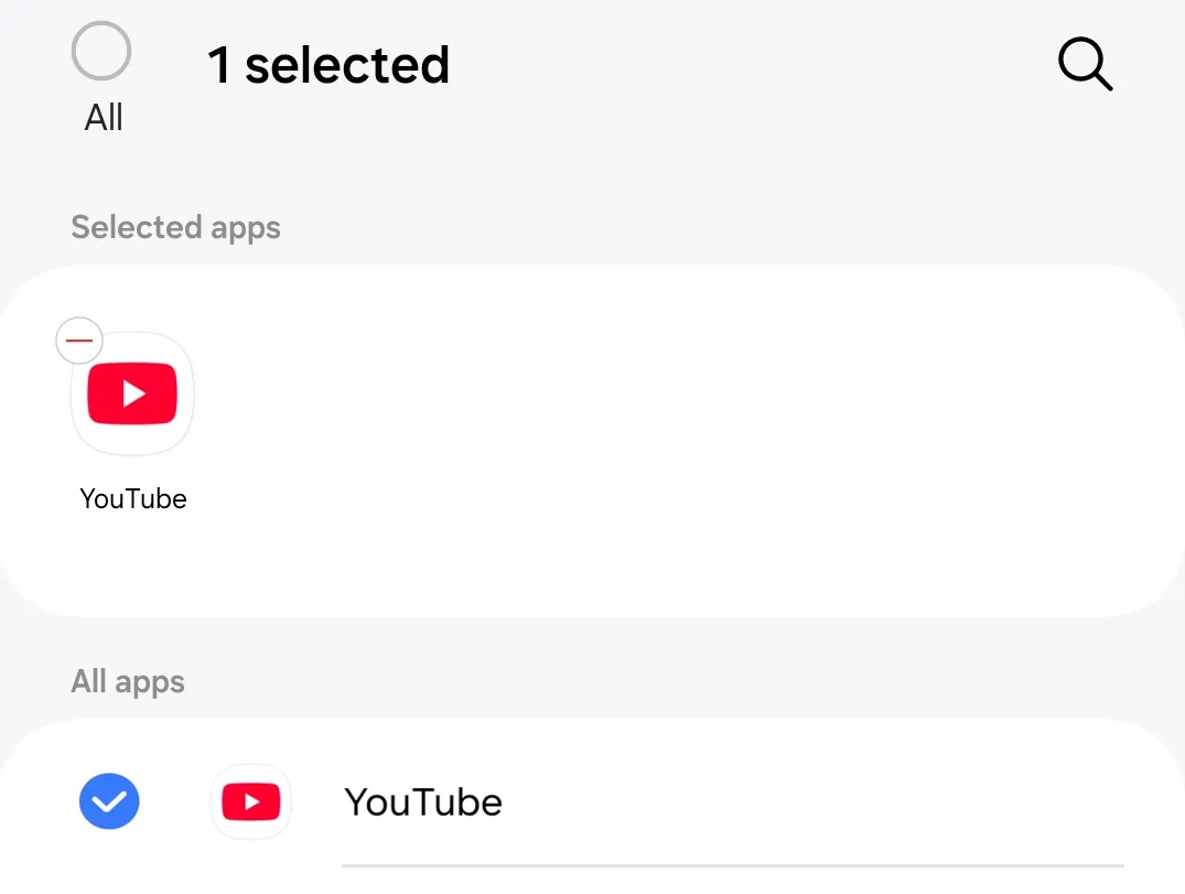 Chọn ứng dụng YouTube từ danh sách ứng dụng đã cài đặt trên Samsung