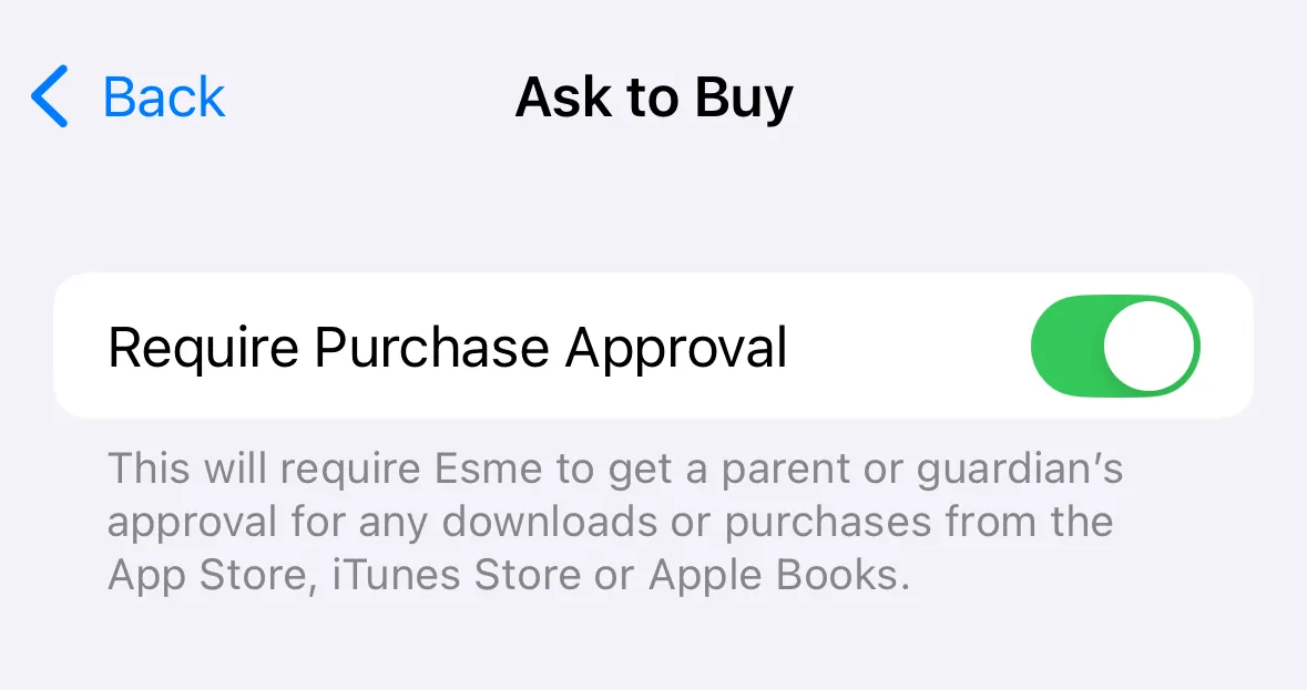 Công tắc &quot;Yêu cầu phê duyệt mua hàng&quot; trong cài đặt Ask to Buy trên iPhone để quản lý giao dịch của trẻ