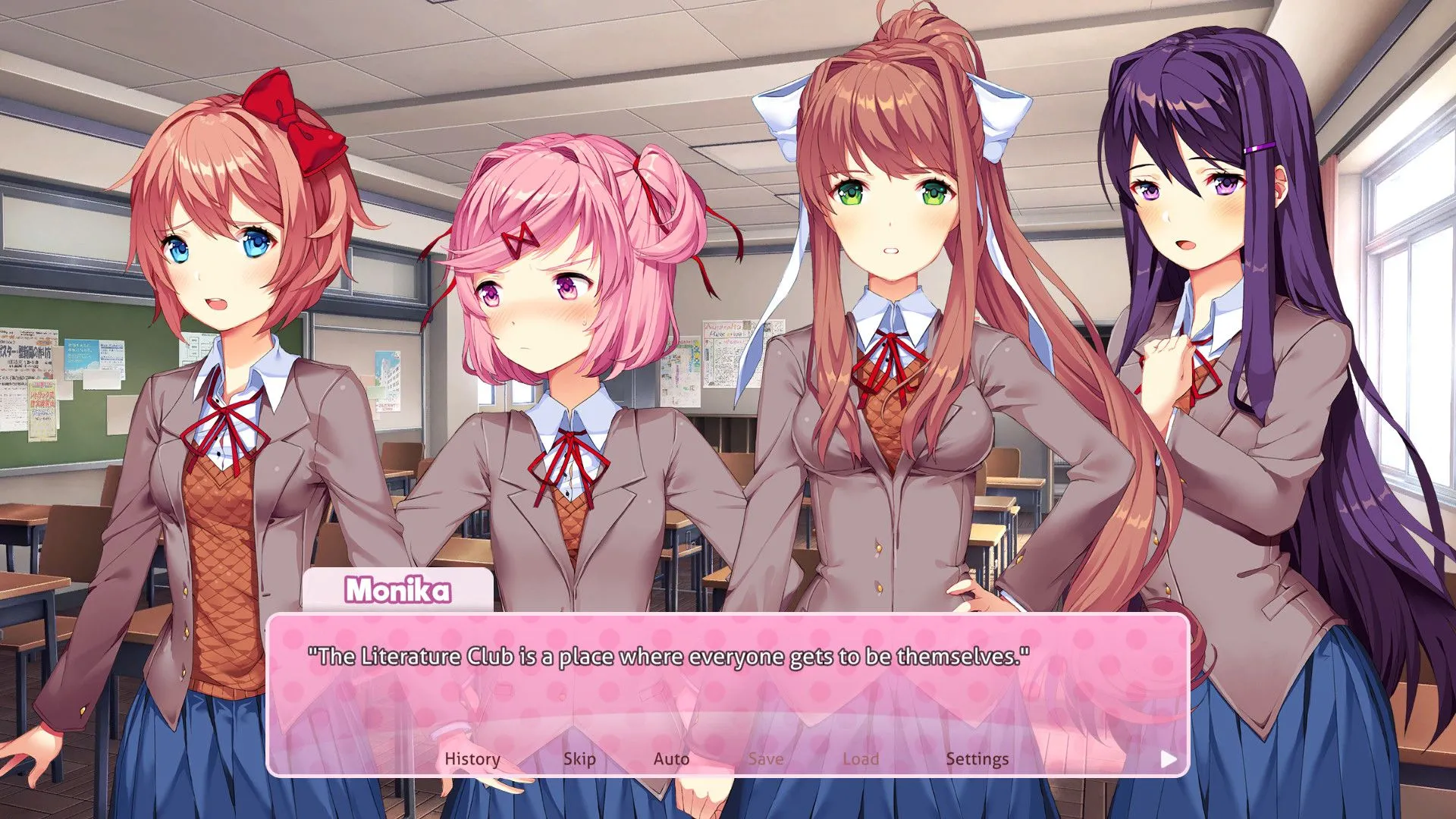 Màn hình giao diện chính game Doki Doki Literature Club với các nhân vật nữ chính Sayori, Natsuki, Yuri, và Monika đứng cạnh nhau