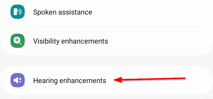 Menu &quot;Accessibility&quot; (Hỗ trợ tiếp cận) với tùy chọn &quot;Hearing Enhancements&quot; (Cải thiện thính giác) được đánh dấu.