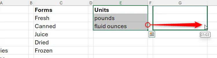 Một số ô trong Excel đang được nhấp và kéo đến một khu vực khác của bảng tính.