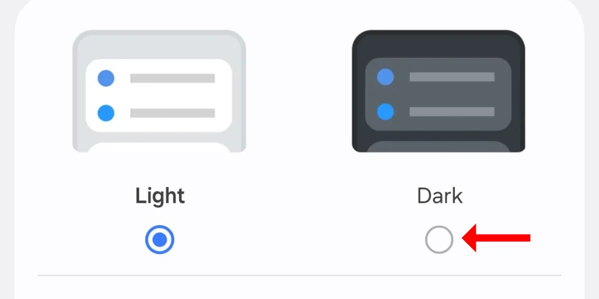 Nút kích hoạt Chế độ tối (Dark Mode) trong cài đặt hiển thị của Galaxy S25.