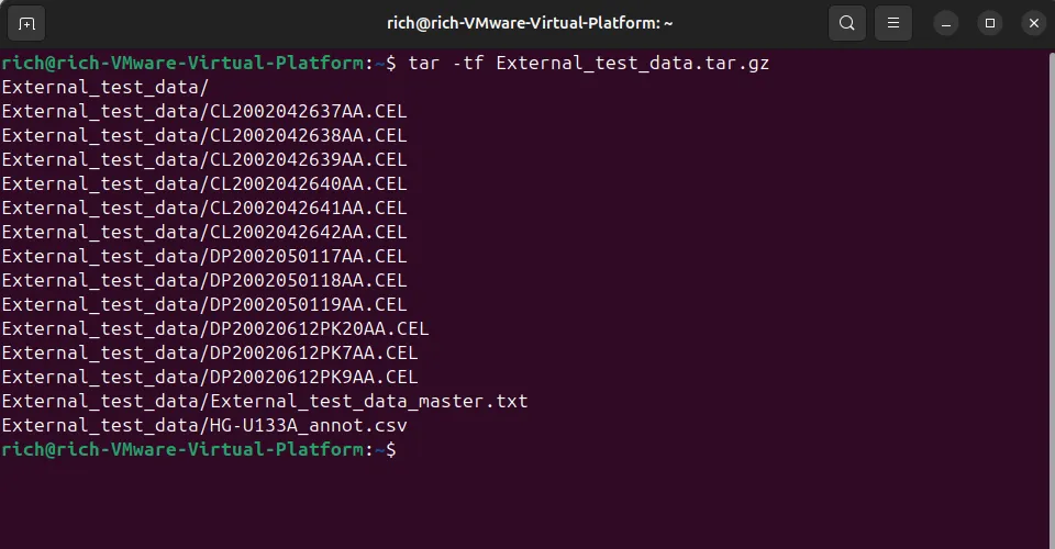 Output Terminal hiển thị lệnh tar -tf để xem trước nội dung file tar.gz, liệt kê các file bên trong trước khi giải nén.