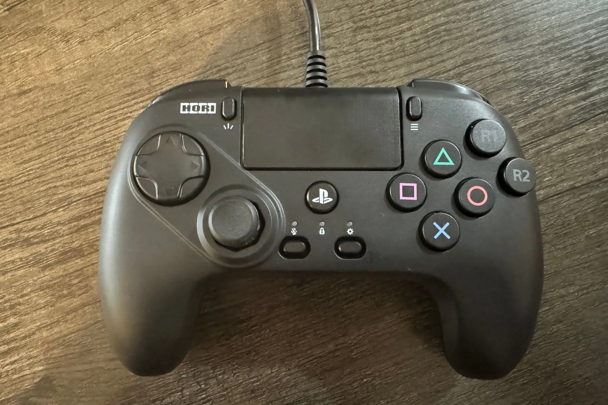 Tay cầm chơi game đối kháng Hori Fightpad cho PlayStation