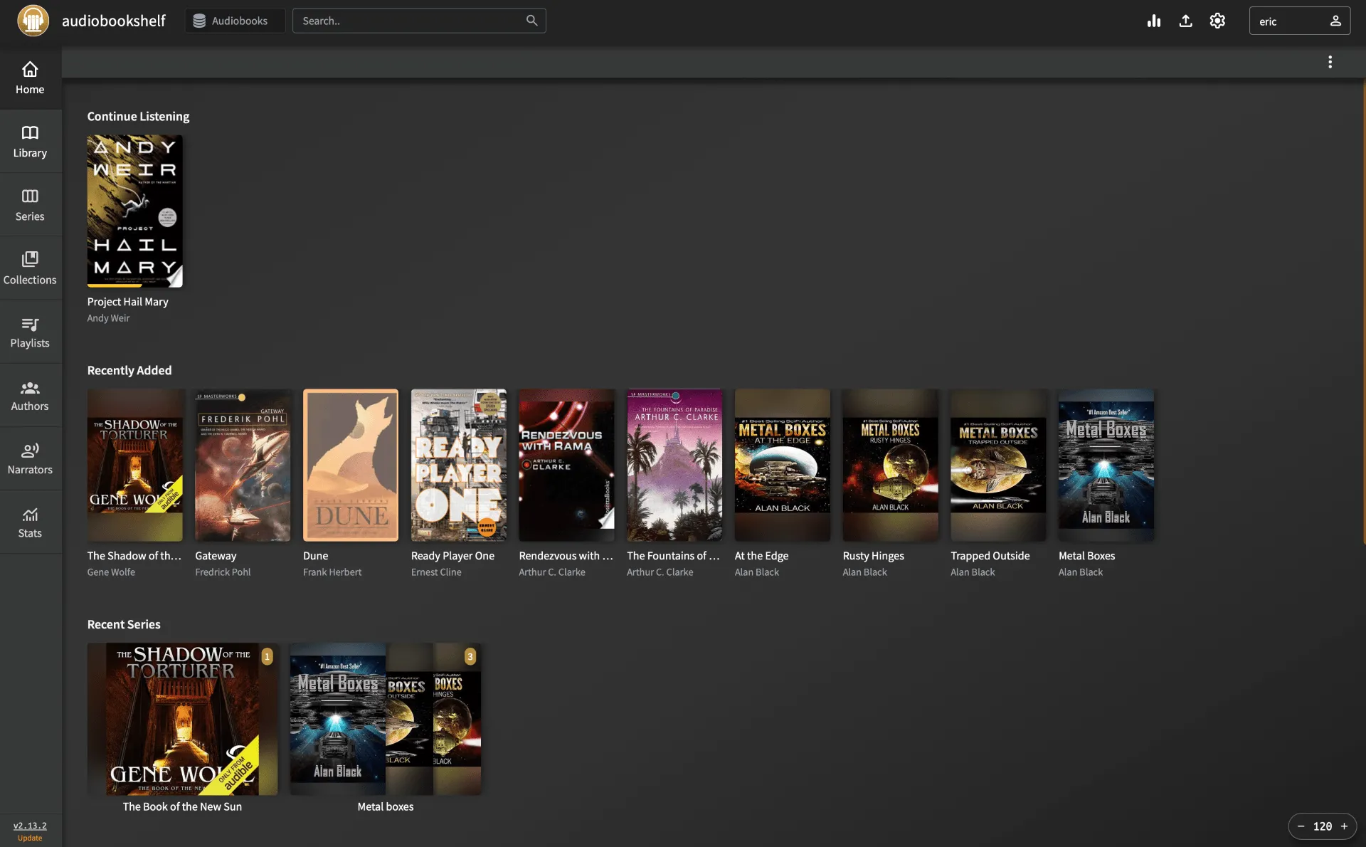 Trang chủ Audiobookshelf hiển thị một cuốn sách đang nghe dở và thư viện audiobook tự host