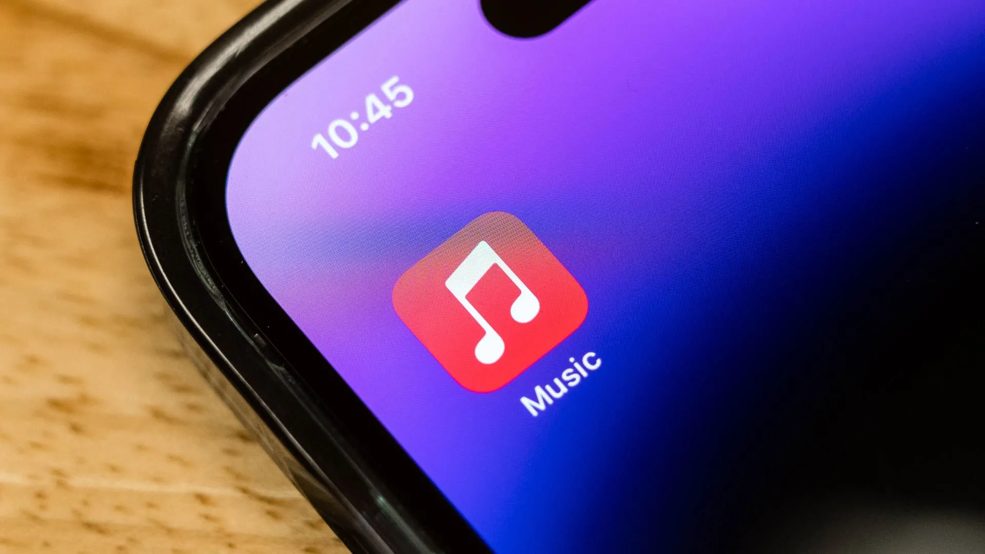 Ứng dụng Apple Music hiển thị trên màn hình iPhone, minh họa trải nghiệm nghe nhạc trực tuyến cao cấp