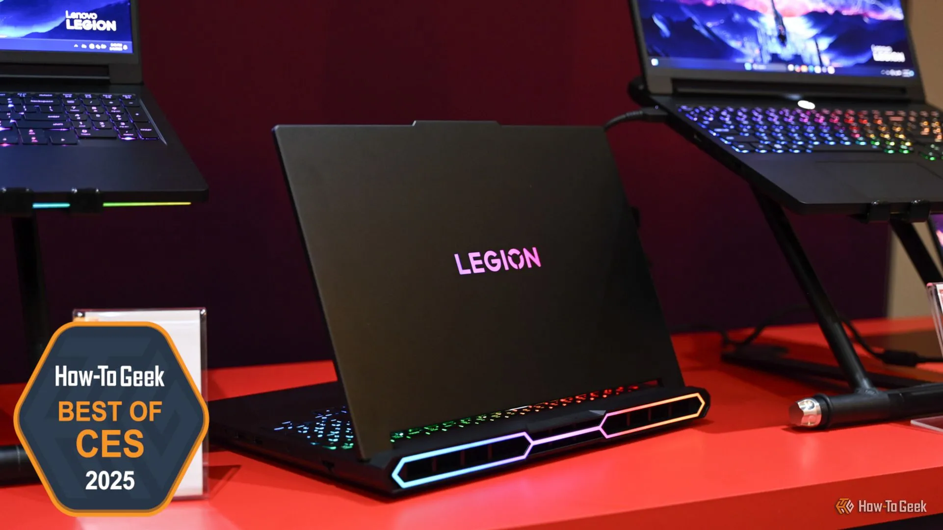 Laptop gaming Lenovo Legion Pro 7i Gen 10 nổi bật tại sự kiện CES 2025