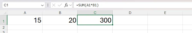 Bảng tính Excel với công thức SUM tại ô C1 sau khi chỉnh sửa bằng F2 để nhân giá trị