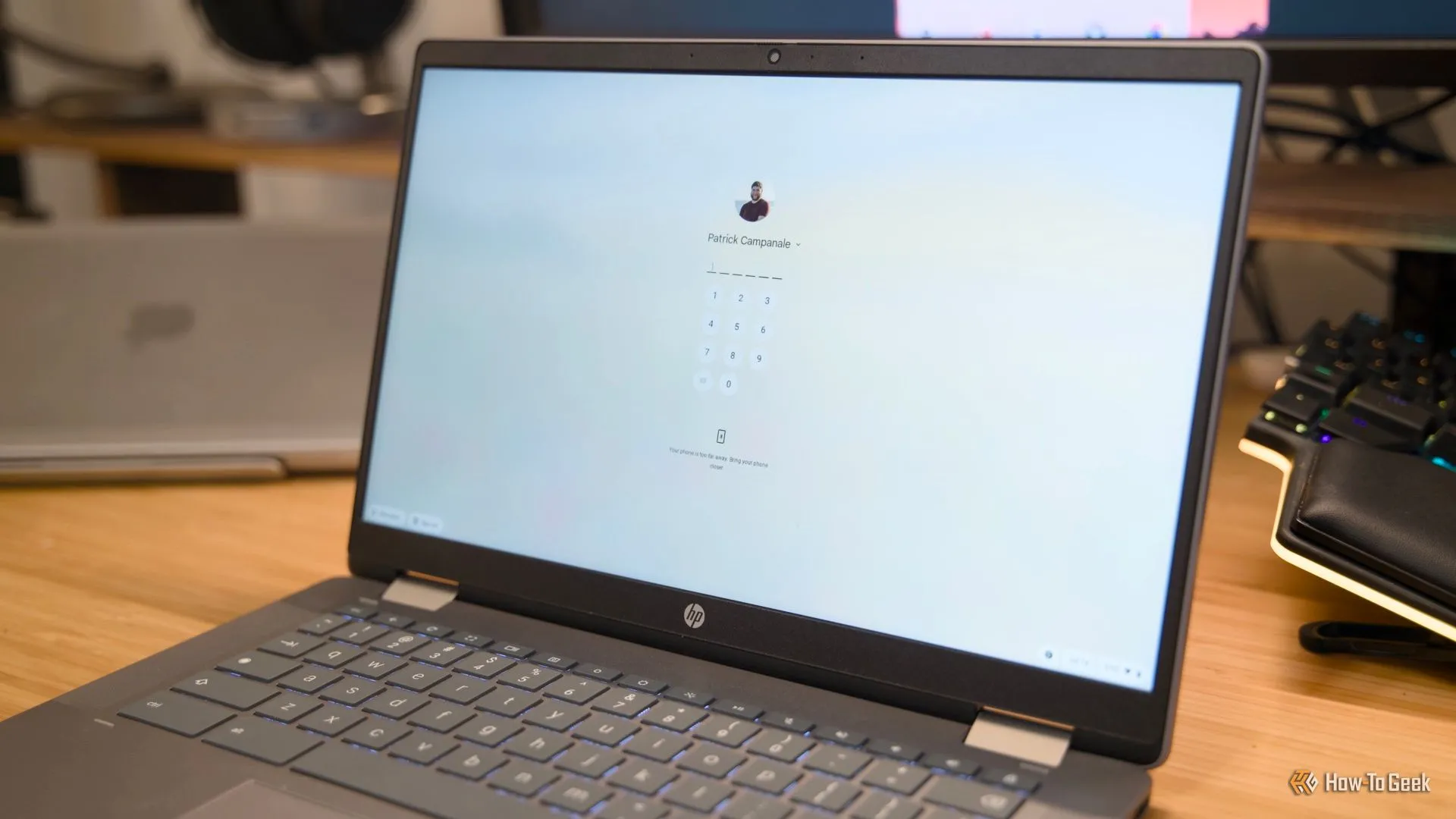 Màn hình khóa của Chromebook yêu cầu nhập mã PIN hoặc mật khẩu