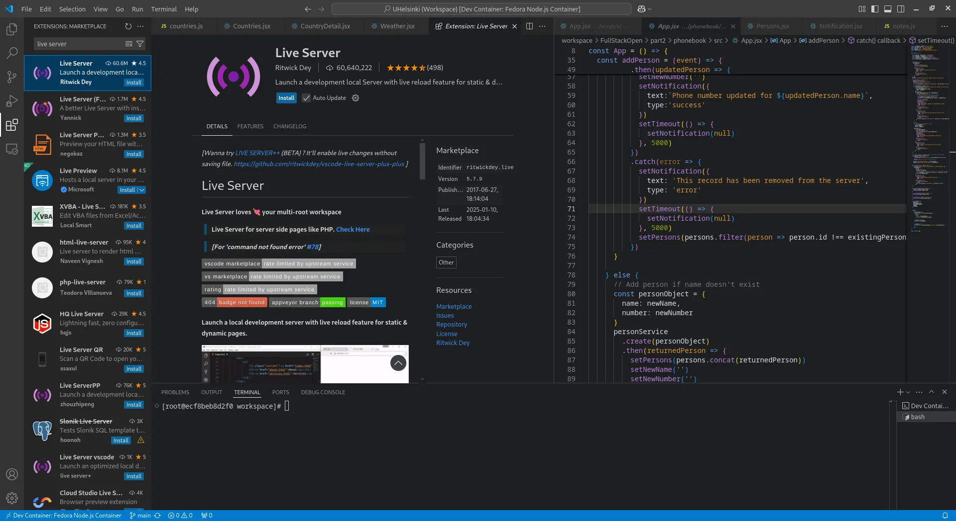 Màn hình VS Code giới thiệu tiện ích Live Server, tạo máy chủ cục bộ và tự động tải lại trình duyệt cho nhà phát triển web.