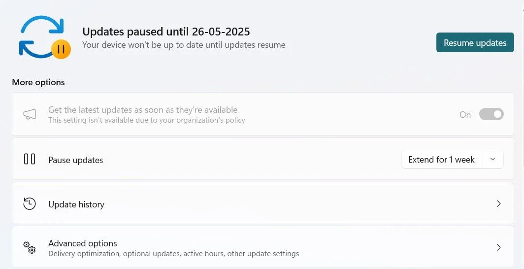 Nút &quot;Tiếp tục cập nhật&quot; trong ứng dụng Cài đặt Windows 11