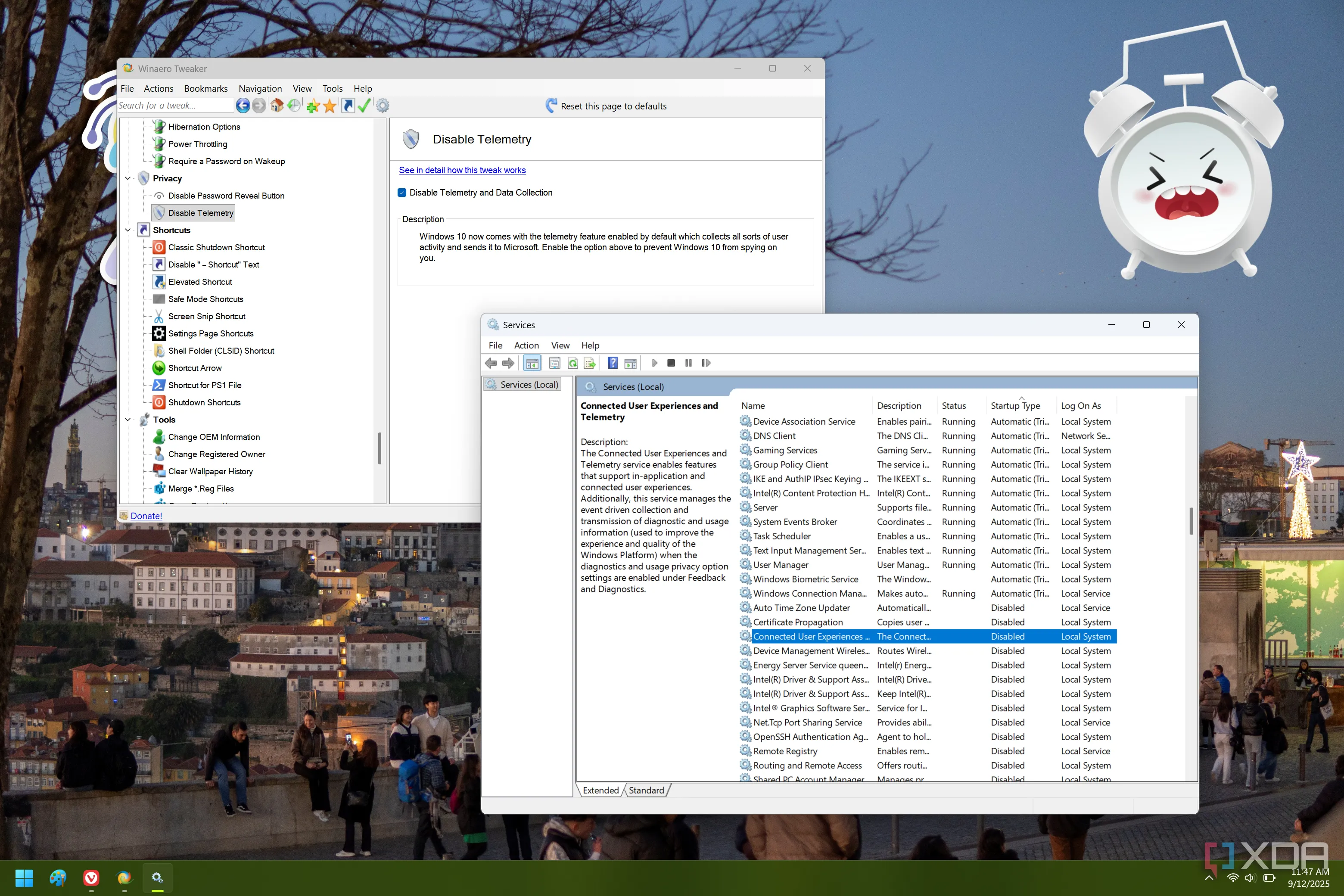 Winaero Tweaker vô hiệu hóa Telemetry cùng với hộp thoại Windows Services cho thấy dịch vụ Telemetry đã bị tắt, tăng cường quyền riêng tư cho người dùng.